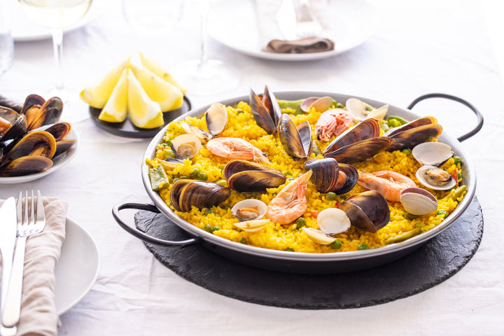 seafood paella with saffron in it